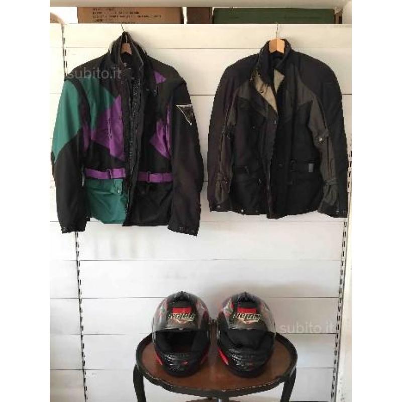 2 giacche da moto Dainese e 2 caschi Nolan N81