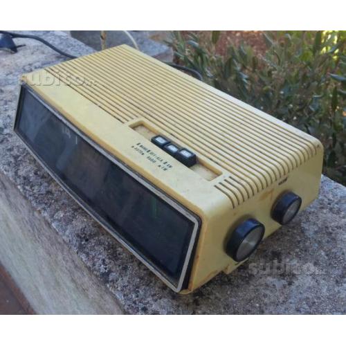 Radio vintage vanica EF 570