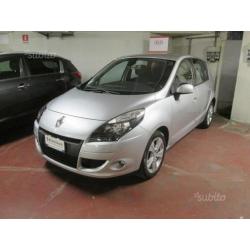RENAULT Scenic xmod 15 dci Luxe 110cv
